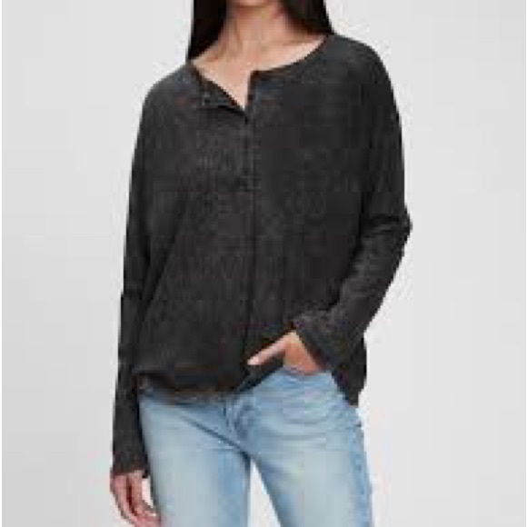 GAP Tops - GAP Cotton Vintage Washed Long Sleeve Henley